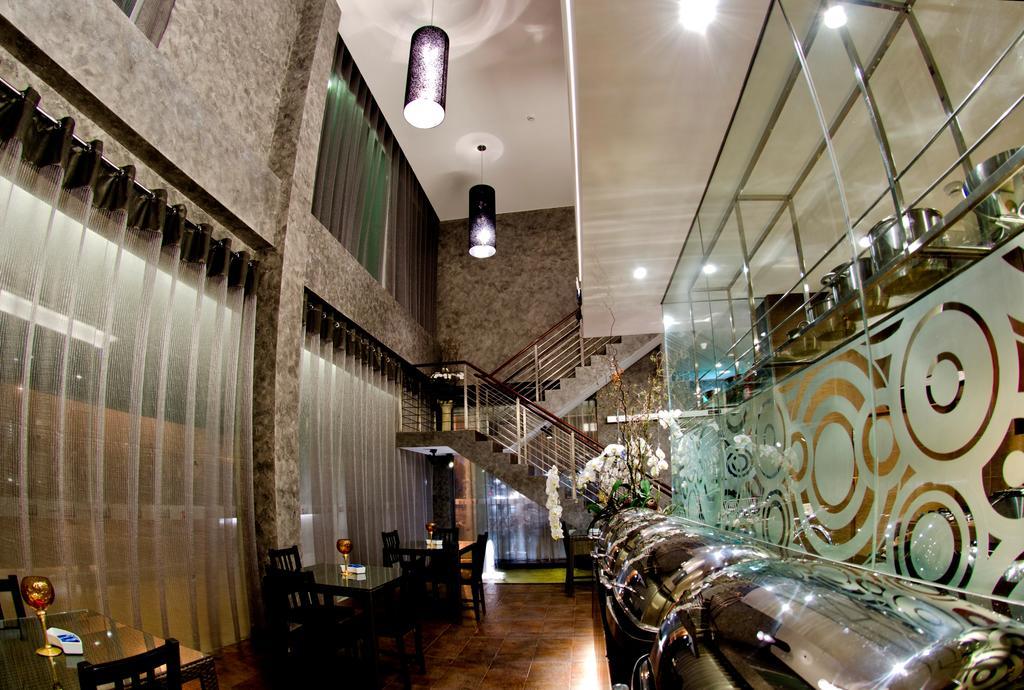 Roomz Hotel Seria Zewnętrze zdjęcie