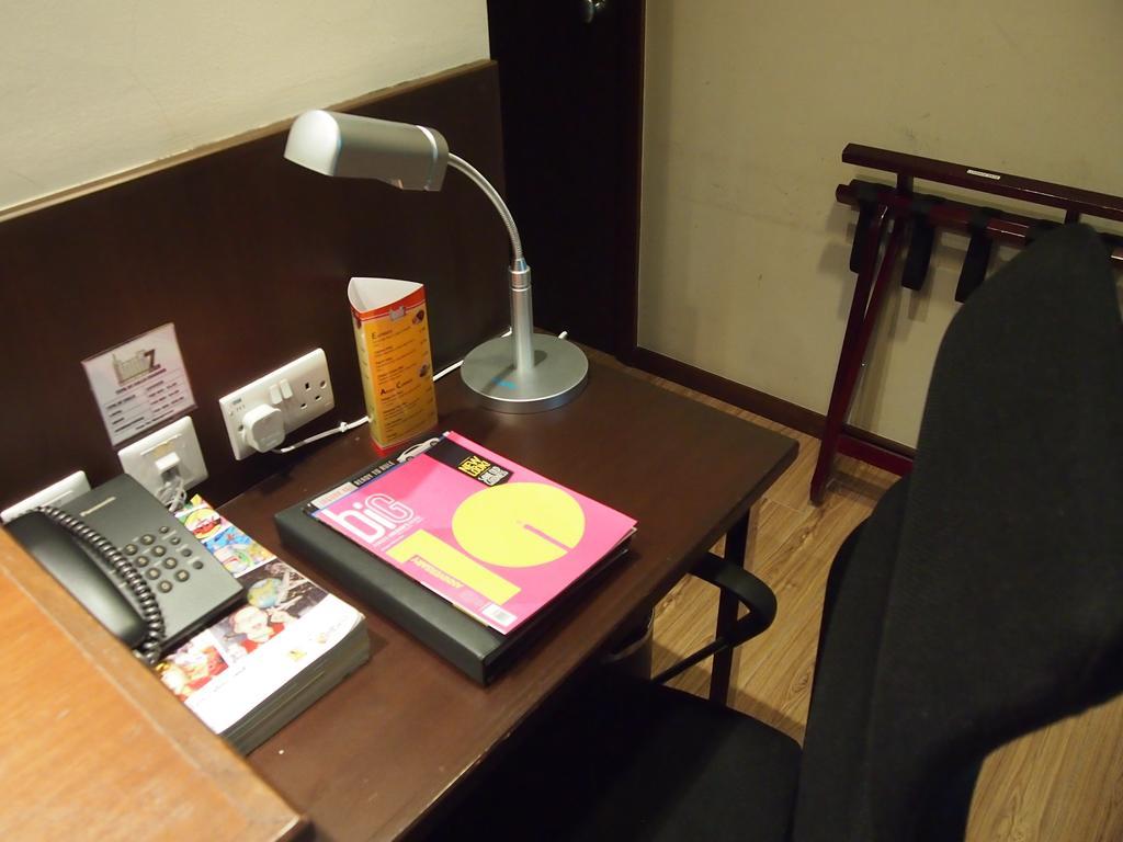 Roomz Hotel Seria Zewnętrze zdjęcie